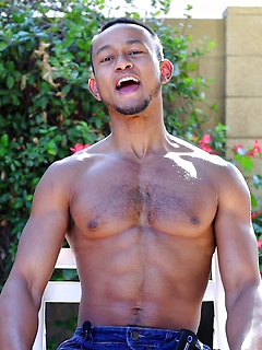 Apollo Parker Laughs And Shakes Some Ass To Warm Up On Set
