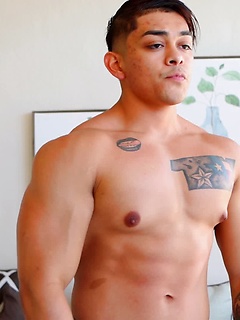 New Hunk George Silva Interview by Gayhoopla by Gayhoopla image #5