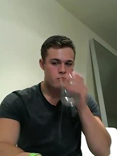 Michael Evans Jerks Off Live Webcam by Gayhoopla by Gayhoopla image #6