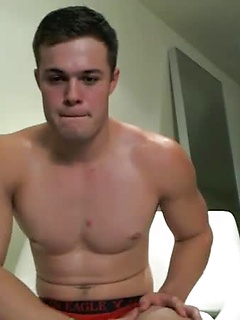 Michael Evans Jerks Off Live Webcam