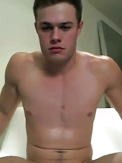 Michael Evans Jerks Off Live Webcam by Gayhoopla by Gayhoopla image #17