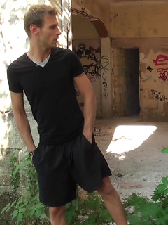 Leo Helios Fucks His Friend Rod Malek