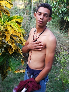 Pablo is a very sexy young Latino!