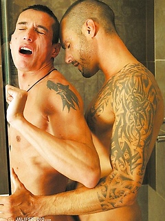 Hung gay men Isaac Jones and Jake Reed jerk off after having hardcore anal sex