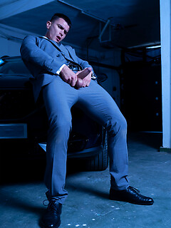 Executive Pick Up by Men at Play by Men at Play image #3