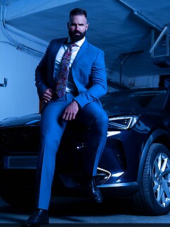 Executive Pick Up by Men at Play by Men at Play image #13