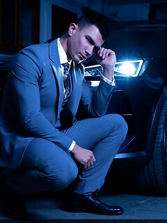 Executive Pick Up by Men at Play by Men at Play image #17
