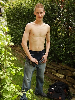 Smooth twink Will Jones busts a nut outdoors.
