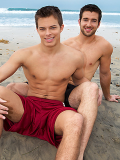 Spencer & Jayden fucking bareback