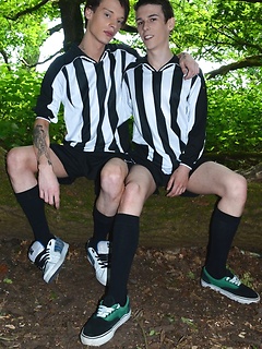 Sportladz: Football Forest Fun Gets Two Brit Boys Out Of Their Kits & Into Hot Raw Suck-&-Fuck Action!