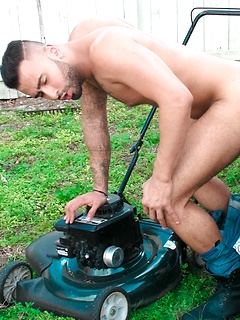 Rick York and Mickey Collins in The Lawnmower Man