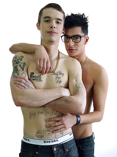 Benjamin London Seduces Max Dawson