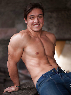 Muscled hottie Fabrizio by LucasKazan by LucasKazan image #2