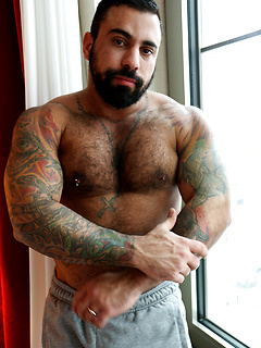 Porn star Ricky Ares drops in for a shoot