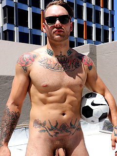 Straight Aussie Hunter Jones - Naked on the Roof