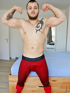 Muscle Mates - Meet our new straight mate David Ivan by Bentley Race by Bentley Race image #12