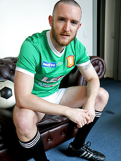 Aussie boy Dylan Anderson stripping and stroking